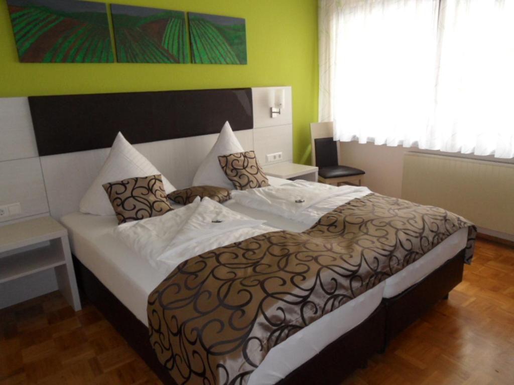 Hotel Gasthof Zum Engel - Gaestehaus Künzelsau Dış mekan fotoğraf