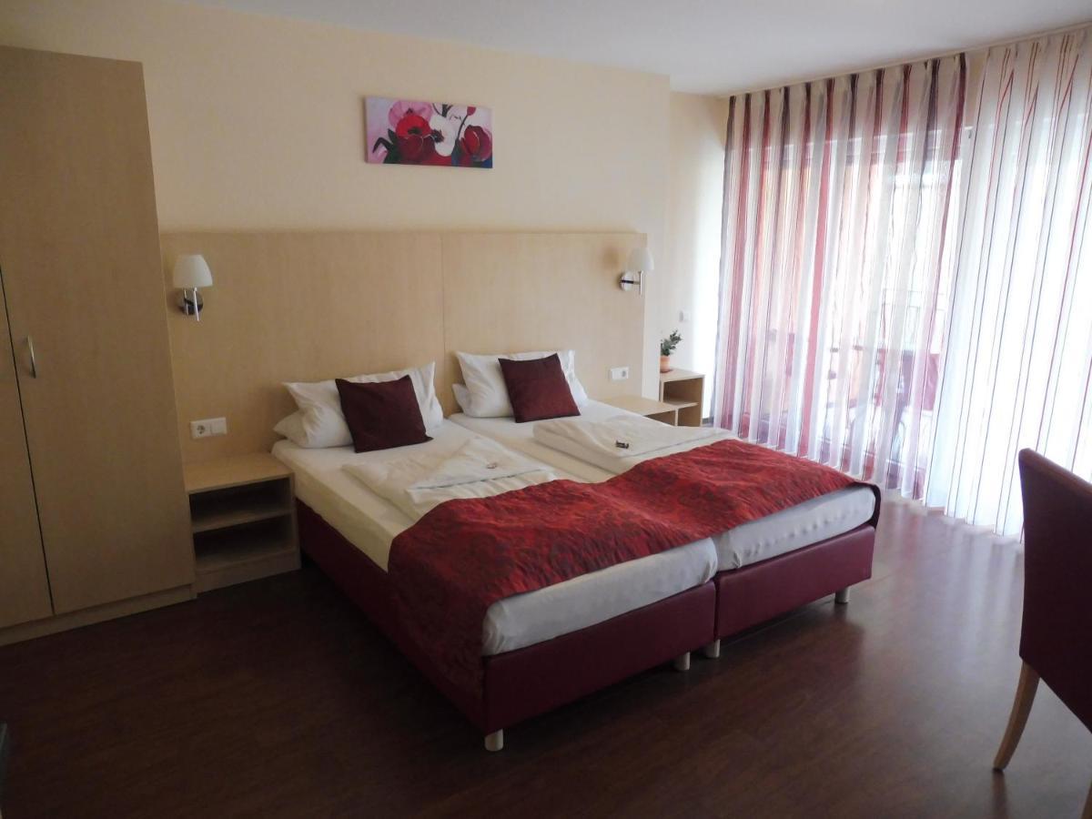 Hotel Gasthof Zum Engel - Gaestehaus Künzelsau Dış mekan fotoğraf