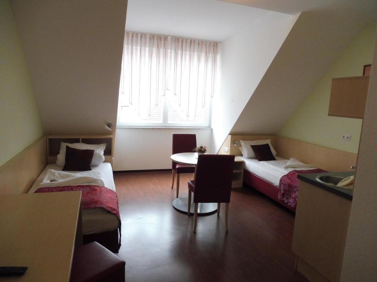 Hotel Gasthof Zum Engel - Gaestehaus Künzelsau Dış mekan fotoğraf